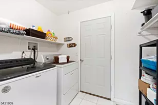 16 Ditmars Cir, Hillsborough Township, NJ 08844 - Photo 14