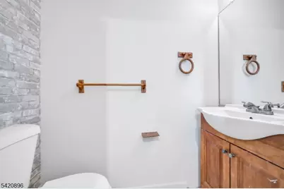 233 Spruce Ct, Raritan Township, NJ 08822 - Photo 14