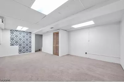 233 Spruce Ct, Raritan Township, NJ 08822 - Photo 22