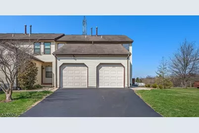 233 Spruce Ct, Raritan Township, NJ 08822 - Photo 2