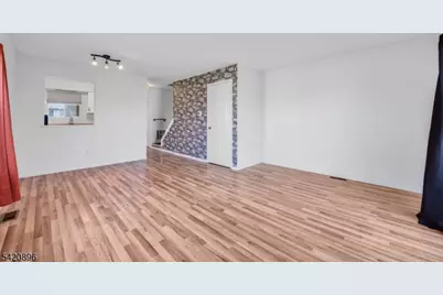 233 Spruce Ct, Raritan Township, NJ 08822 - Photo 12