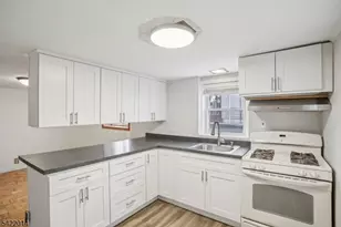 17 Emma Pl, Clifton, NJ 07013 - Photo 12