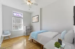 211 14th St, Hoboken, NJ 07030 - Photo 20