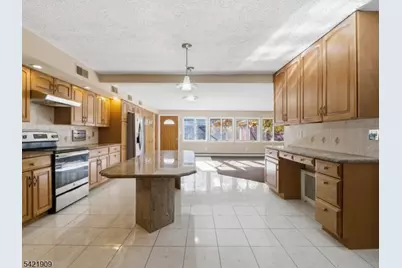 96 Lower Notch Rd, Little Falls Township, NJ 07424 - Photo 12