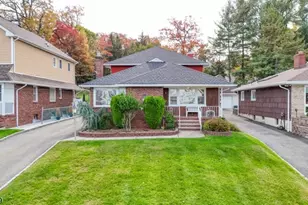 96 Lower Notch Rd, Little Falls Township, NJ 07424 - Photo 2