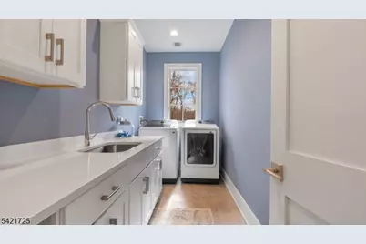 7 Woodcrest Rd, Florham Park, NJ 07932 - Photo 32