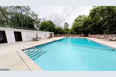 465 -473 Valley St #3M, Maplewood, NJ 07040 - Photo 2