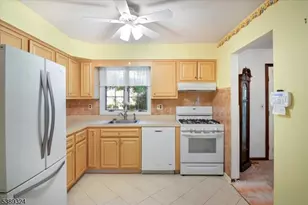 195 Mt Pleasant Ave, Rockaway Township, NJ 07866 - Photo 2