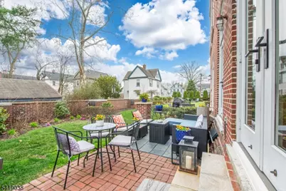 523 Trinity Pl, Westfield Town, NJ 07090 - Photo 6