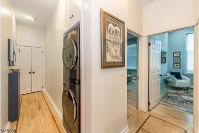 523 Trinity Pl, Westfield Town, NJ 07090 - Photo 8