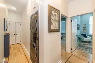 523 Trinity Pl, Westfield Town, NJ 07090 - Photo 8