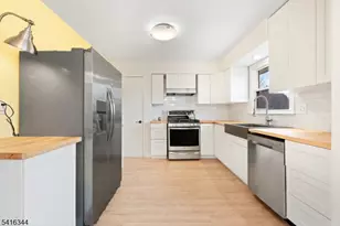 37 Louise Dr, Manville, NJ 08835 - Photo 14