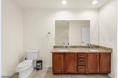 47 Harvey Ct, Clark Township, NJ 07066 - Photo 14