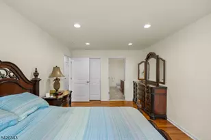 47 Harvey Ct, Clark Township, NJ 07066 - Photo 16