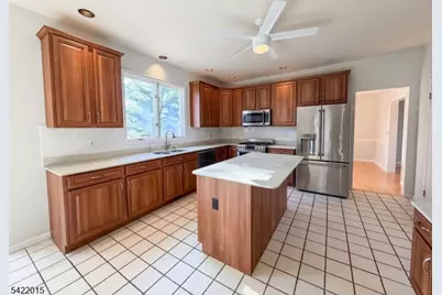 40 Glen Eagles Rd, Washington Township, NJ 07882 - Photo 2