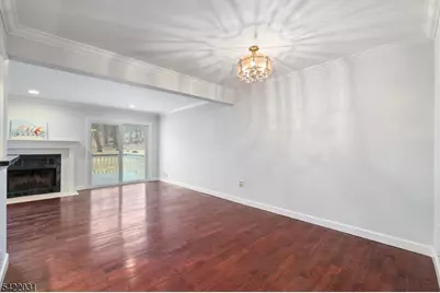 33 Stockton Ct, Parsippany, NJ 07950 - Photo 8