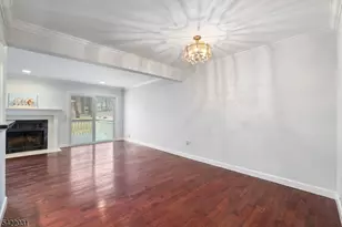 33 Stockton Ct, Parsippany, NJ 07950 - Photo 8