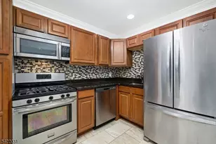 33 Stockton Ct, Parsippany, NJ 07950 - Photo 16