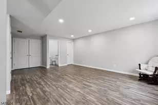 2 Calumet Ave, Parsippany, NJ 07034 - Photo 30