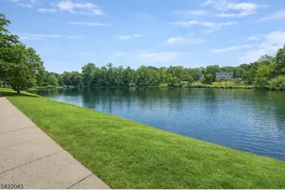 137 Mountain Blvd, Watchung, NJ 07069 - Photo 2