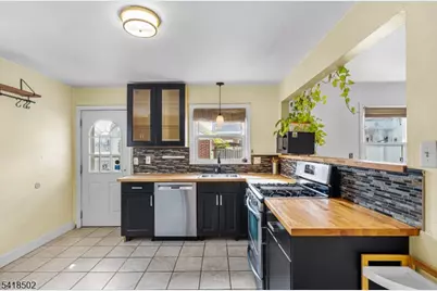 522 Thompson Ave, Roselle, NJ 07203 - Photo 14