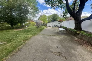 126 Bartholdi Ave, Butler, NJ 07405 - Photo 2