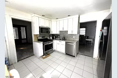126 Bartholdi Ave, Butler, NJ 07405 - Photo 18