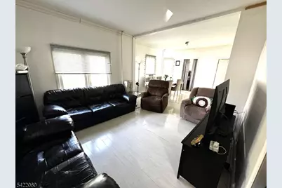 126 Bartholdi Ave, Butler, NJ 07405 - Photo 10