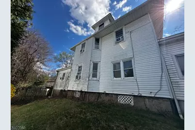 126 Bartholdi Ave, Butler, NJ 07405 - Photo 2