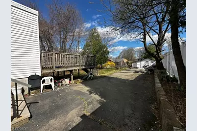 126 Bartholdi Ave, Butler, NJ 07405 - Photo 4