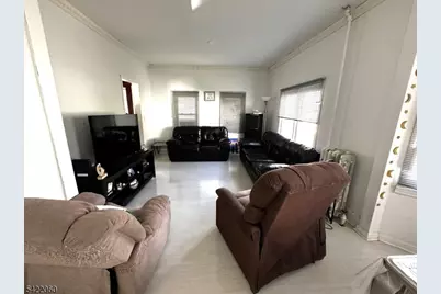 126 Bartholdi Ave, Butler, NJ 07405 - Photo 8