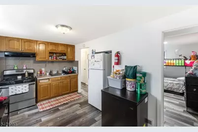 129 Oxford St, Paterson, NJ 07522 - Photo 22