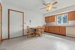 1313 Dukes Pkwy E, Manville, NJ 08835 - Photo 14