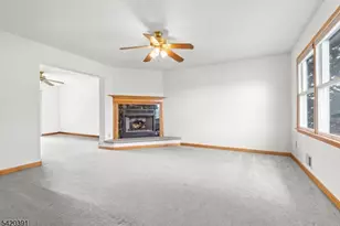 1313 Dukes Pkwy E, Manville, NJ 08835 - Photo 8