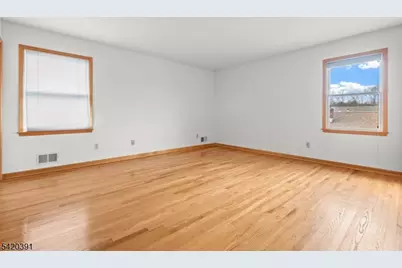 1313 Dukes Pkwy E, Manville, NJ 08835 - Photo 18