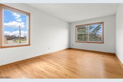 1313 Dukes Pkwy E, Manville, NJ 08835 - Photo 16