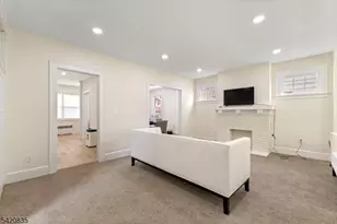 39 Hurden St, Hillside, NJ 07205 - Photo 4