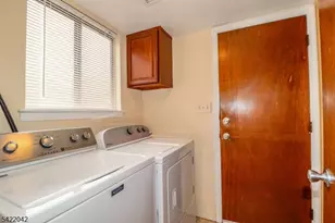 498 Auten Rd 2D, Hillsborough Township, NJ 08844 - Photo 16