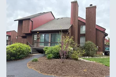 498 Auten Rd 2D, Hillsborough Township, NJ 08844 - Photo 2