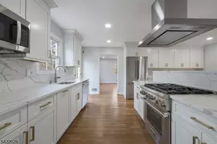 6 Windsor Way, Berkeley Heights Township, NJ 07922 - Photo 16