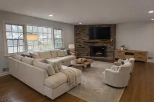 6 Windsor Way, Berkeley Heights Township, NJ 07922 - Photo 4