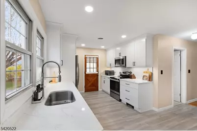 719 Brooklyn Ave, Raritan, NJ 08869 - Photo 14