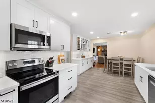 719 Brooklyn Ave, Raritan, NJ 08869 - Photo 12