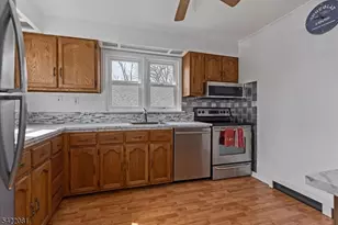 106 Dupont Ave, Hopatcong, NJ 07843 - Photo 4