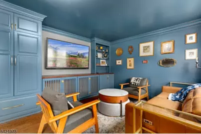 38 Hinsdale Pl, Newark, NJ 07104 - Photo 4