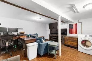 38 Hinsdale Pl, Newark, NJ 07104 - Photo 12