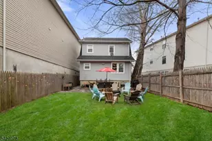 38 Hinsdale Pl, Newark, NJ 07104 - Photo 24