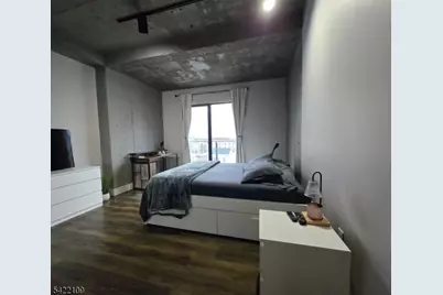 58-60 Elm St #504, Newark, NJ 07105 - Photo 6