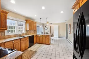 64 Country Club Ln, Harmony Township, NJ 08865 - Photo 14