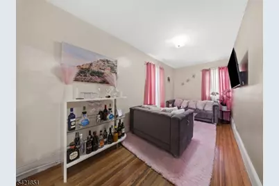 1046 E 26th St, Paterson, NJ 07513 - Photo 16